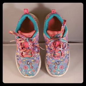 BARELY WORN SKECHERS MEMORY FORM EMOJIS SNEAKERS